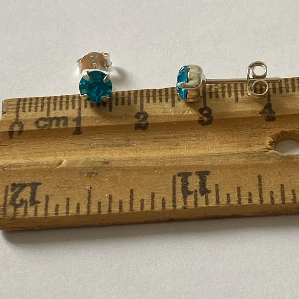 925 silver 5mm blue cz cubic zirconia stunning earrings - Picture 2 of 8
